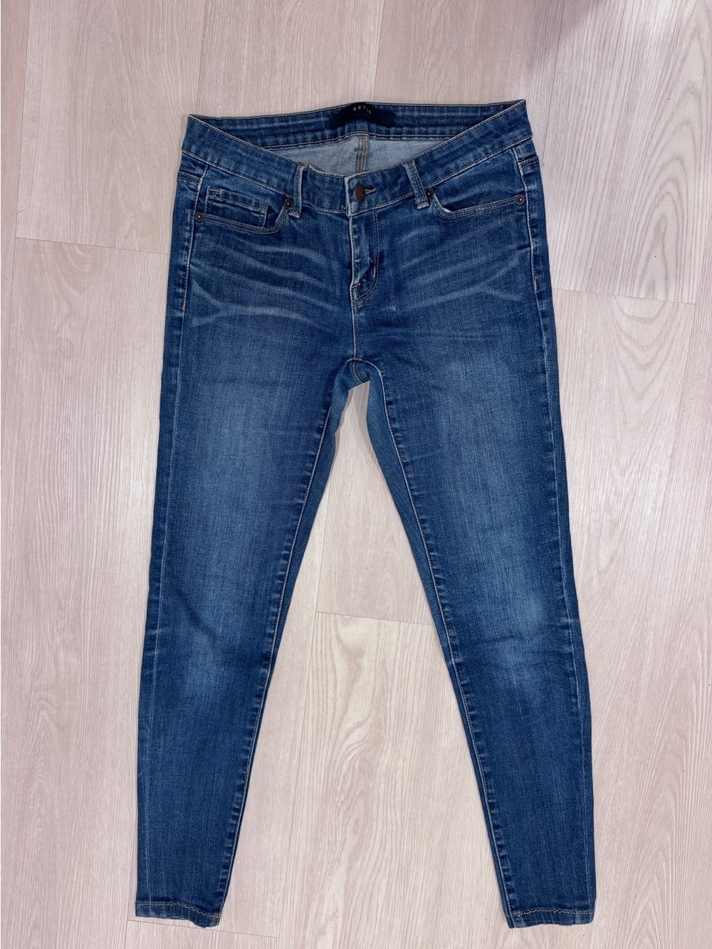 DSTLD women’s skinny low rise jean size 26